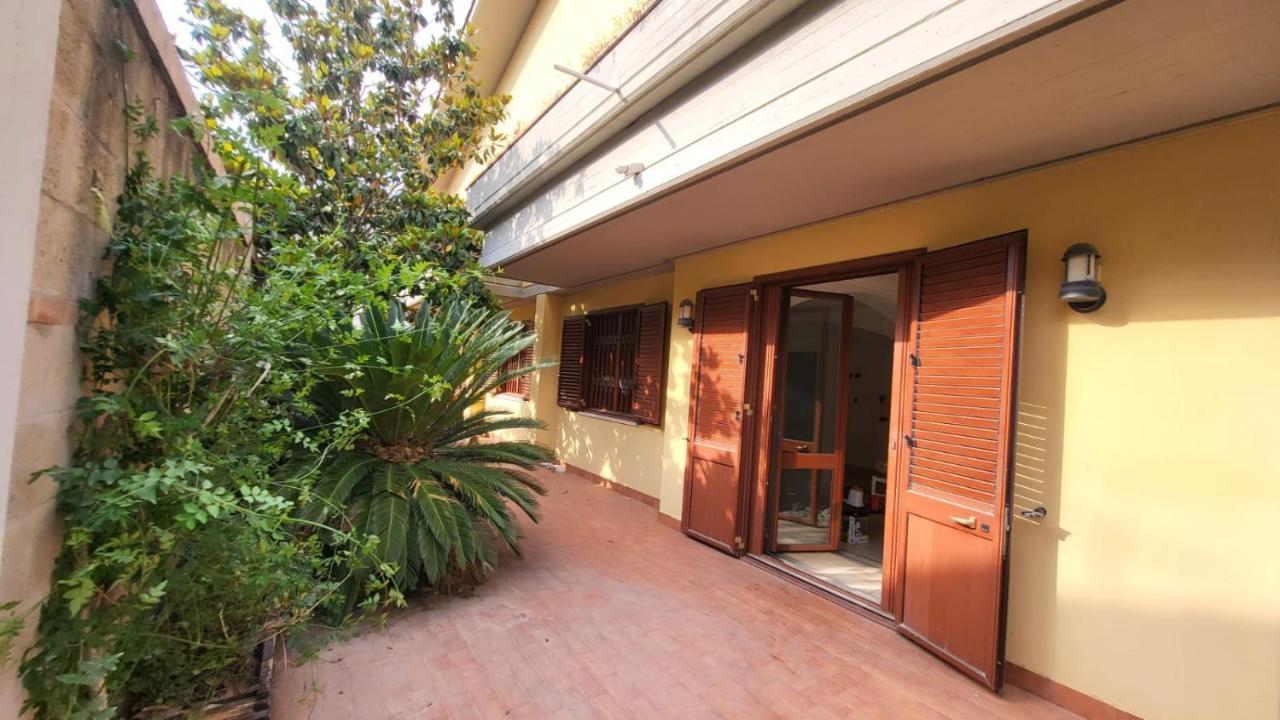 פלרמו Villa Rosa מראה חיצוני תמונה