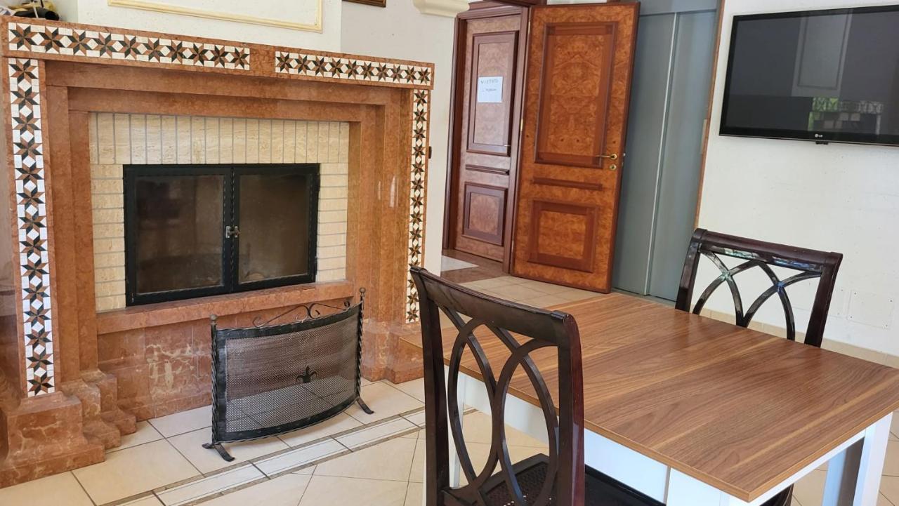 פלרמו Villa Rosa מראה חיצוני תמונה